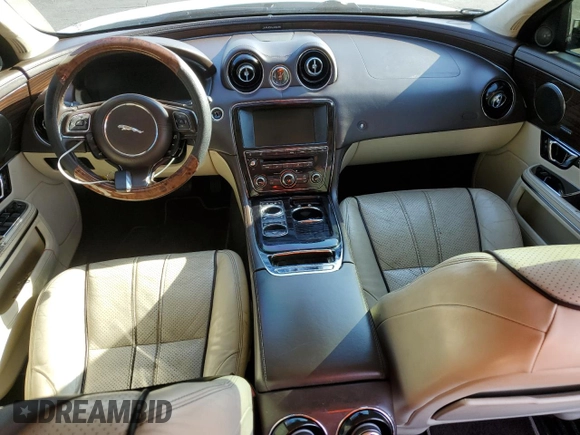 2014 Jaguar XJ with VIN SAJWA2GZ9E8V71794, listed as a Copart auction lot 74347574 with 106,172 mi miles and Clean Title. Bid and sale history available at carsss.com. Image 8.