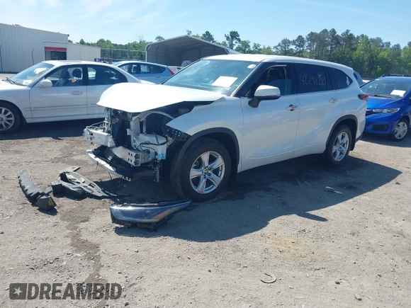 2022 Toyota Highlander L z VIN 5TDCZRBHXNS184202, wystawiony jako IAAI lot #42292281 z przebiegiem 15 141 mil mil oraz . Historia ofert i sprzedaży dostępna na DreamBid. Obrazek 18.