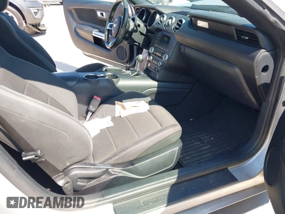 2015 Ford Mustang V6 с VIN 1FATP8EM4F5330535, выставлен на аукционе IAAI как лот 42040680 с пробегом 115 280 миль миль и . История ставок и продаж доступна на DreamBid. Изображение 5.