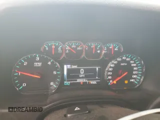 2019 Chevrolet Suburban LS z VIN 1GNSCGKC7KR198985, wystawiony jako Copart lot #42401795 z przebiegiem 220 912 mil mil oraz Szkoda całkowita • Salvage title. Historia ofert i sprzedaży dostępna na DreamBid. Obrazek 9.