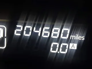 2013 Nissan Pathfinder SL z VIN 5N1AR2MM8DC663920, wystawiony jako IAAI lot #41586209 z przebiegiem 210 000 mil mil oraz . Historia ofert i sprzedaży dostępna na DreamBid. Obrazek 15.