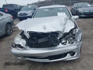 2006 Mercedes-Benz C 280 Luxury with VIN WDBRF92H56F753752, listed as a IAAI auction lot 41362268 with 126,557 mi miles and . Bid and sale history available at DreamBid. Image 12.
