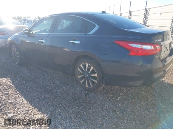 2016 Nissan Altima S with VIN 1N4AL3AP0GC213750, listed as a IAAI auction lot 41675025 with 131,679 mi miles and . Bid and sale history available at carsss.com. Image 3.