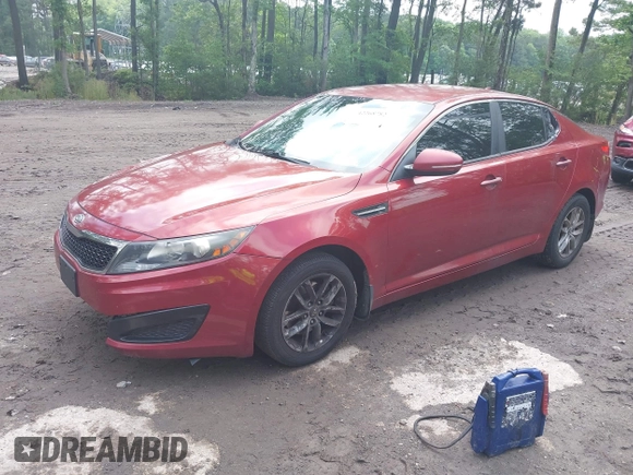 2011 Kia Optima LX z VIN KNAGM4A76B5137923, wystawiony jako IAAI lot #42268782 z przebiegiem 181 694 mil mil oraz . Historia ofert i sprzedaży dostępna na DreamBid. Obrazek 2.