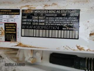 2023 Mercedes-Benz C 300 z VIN W1KAF4GB3PR077474, wystawiony jako Copart lot #36513613 z przebiegiem Nie podano mil oraz . Historia ofert i sprzedaży dostępna na DreamBid. Obrazek 12.