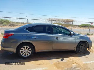 2017 Nissan Sentra SR z VIN 3N1AB7APXHY332390, wystawiony jako IAAI lot #42049476 z przebiegiem 87 483 mil mil oraz . Historia ofert i sprzedaży dostępna na DreamBid. Obrazek 13.