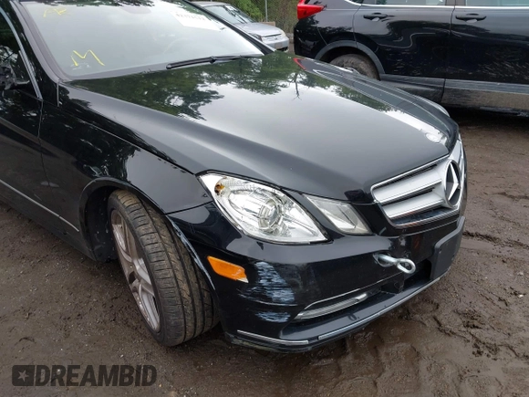 2013 Mercedes-Benz E 350 с VIN WDDKK5KF3DF185509, выставлен на аукционе IAAI как лот 42371512 с пробегом 152 462 миль миль и . История ставок и продаж доступна на DreamBid. Изображение 6.