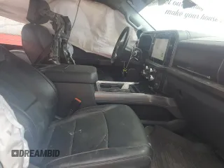 2024 Ford F-350 XL with VIN 1FT8W3BT4REC12989, listed as a Copart auction lot 55408845 with 30,982 mi miles and Salvage title. Bid and sale history available at DreamBid. Image 7.