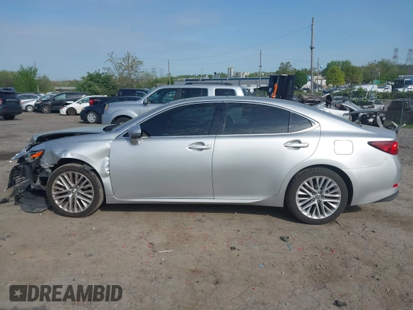 2016 Lexus ES 330 z VIN 58ABK1GG9GU016619, wystawiony jako IAAI lot #42167666 z przebiegiem 135 010 mil mil oraz . Historia ofert i sprzedaży dostępna na DreamBid. Obrazek 13.