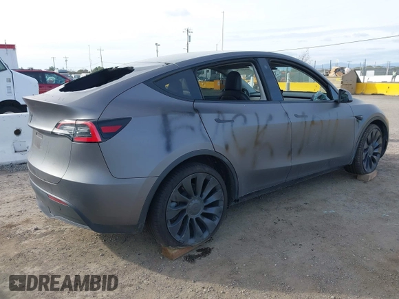 2021 Tesla Model Y Long Range with VIN 5YJYGDEE6MF111993, listed as a IAAI auction lot 41600578 with Not Provided miles. Bid and sale history available at carsss.com. Image 4.