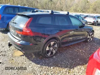 2021 Volvo V60 z VIN YV4102WK0M1065324, wystawiony jako Copart lot #76804034 z przebiegiem Nie podano mil oraz Czysty tytuł • Clean title. Historia ofert i sprzedaży dostępna na DreamBid. Obrazek 3.