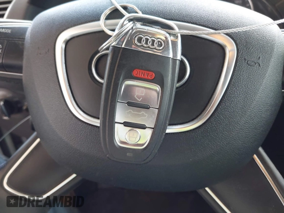 2014 Audi Q5 Premium z VIN WA1CFAFP5EA108342, wystawiony jako IAAI lot #42371378 z przebiegiem 78 602 mil mil oraz . Historia ofert i sprzedaży dostępna na DreamBid. Obrazek 11.