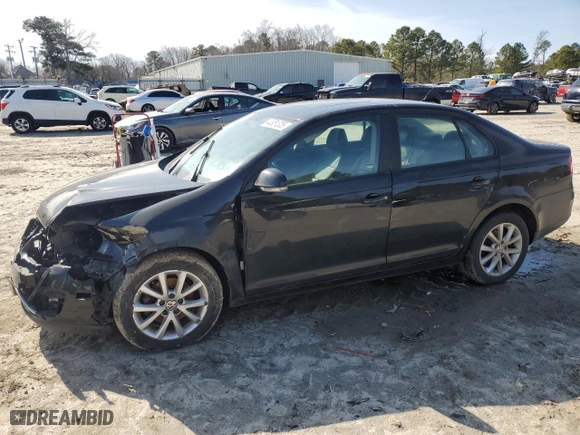 2010 Volkswagen Jetta Sedan Limited with VIN 3VWRX7AJ4AM123136, listed as a Copart auction lot 44951325 with 121,142 mi miles and Salvage Title. Bid and sale history available at carsss.com. Image 1.