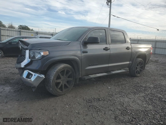 2021 Toyota Tundra 2WD SR5 with VIN 5TFEY5F1XMX280342, listed as a Copart auction lot 43581365 with 20,963 mi miles and Salvage Title. Bid and sale history available at carsss.com. Image 1.