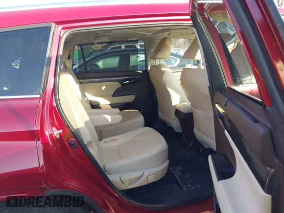 2020 Toyota Highlander Limited z VIN 5TDDZRBH9LS016519, wystawiony jako IAAI lot #41116173 z przebiegiem 45 358 mil mil oraz . Historia ofert i sprzedaży dostępna na DreamBid. Obrazek 8.
