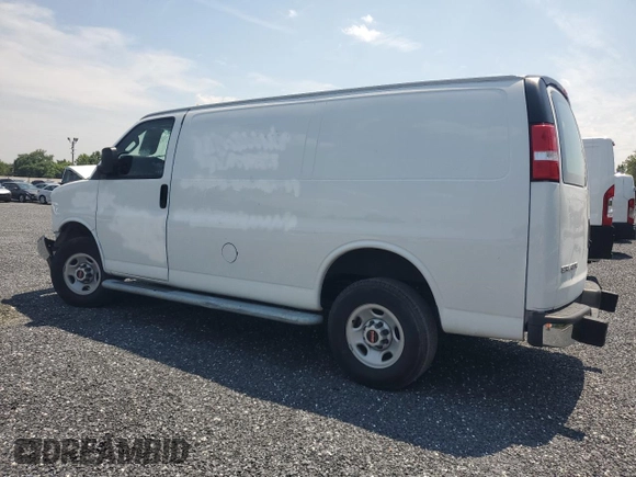 2023 GMC Savana Cargo z VIN 1GTW7AFP3P1215330, wystawiony jako Copart lot #60320685 z przebiegiem Nie podano mil oraz Czysty tytuł • Clean title. Historia ofert i sprzedaży dostępna na DreamBid. Obrazek 2.