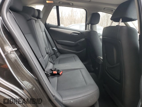 2014 BMW X1 xDrive28i with VIN WBAVL1C56EVY18897, listed as a Copart auction lot 47268615 with 270,512 mi miles and Clean Title. Bid and sale history available at carsss.com. Image 10.