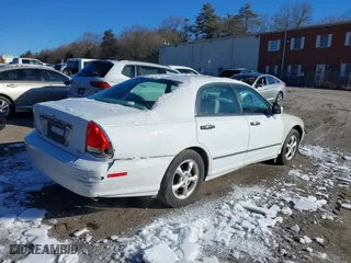 2002 Mitsubishi Diamante LS with VIN 6MMAP57P92T012204, listed as a IAAI auction lot 41590505 with 111,183 mi miles. Bid and sale history available at carsss.com. Image 4.