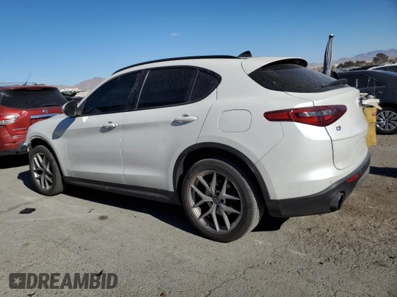 2018 Alfa Romeo Stelvio Ti Sport z VIN ZASFAKNN3J7B77939, wystawiony jako Copart lot #87767495 z przebiegiem 62 777 mil mil oraz Szkoda całkowita • Salvage title. Historia ofert i sprzedaży dostępna na DreamBid. Obrazek 2.