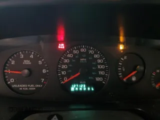 2000 Chrysler Cirrus z VIN 1C3EJ46X5YN305866, wystawiony jako Copart lot #87486274 z przebiegiem 127 123 mil mil oraz Szkody całkowita. Historia ofert i sprzedaży dostępna na DreamBid. Obrazek 9.