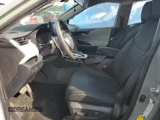 2020 Toyota RAV4 XLE with VIN 2T3W1RFV5LW058717, listed as a Copart auction lot 59592395 with 81,266 mi miles and Salvage title. Bid and sale history available at DreamBid. Image 7.