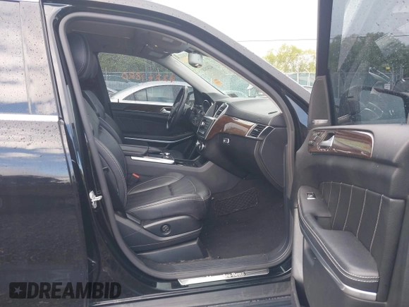 2014 Mercedes-Benz GL 450 с VIN 4JGDF7CE6EA270377, выставлен на аукционе IAAI как лот 42241820 с пробегом 136 219 миль миль и . История ставок и продаж доступна на DreamBid. Изображение 5.