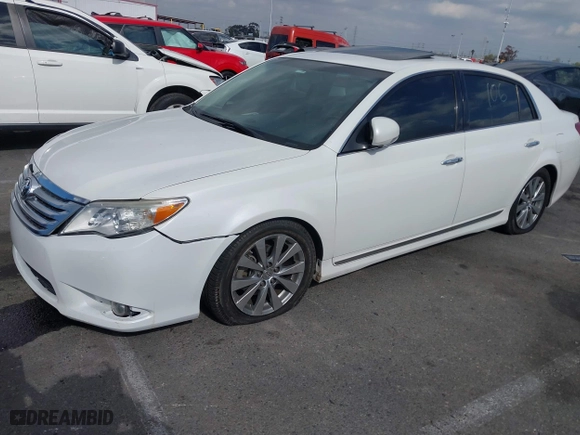 2011 Toyota Avalon with VIN 4T1BK3DB5BU403902, listed as a IAAI auction lot 41472945 with 175,685 mi miles. Bid and sale history available at carsss.com. Image 17.