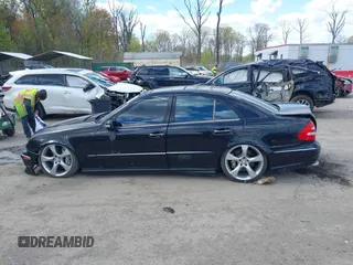 2004 Mercedes-Benz E 55 AMG with VIN WDBUF76J94A581764, listed as a IAAI auction lot 42028512 with 115,552 mi miles and . Bid and sale history available at DreamBid. Image 15.