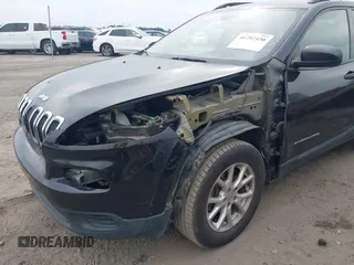 2016 Jeep Cherokee Altitude with VIN 1C4PJMAS8GW220688, listed as a IAAI auction lot 41797430 with 218,631 mi miles and . Bid and sale history available at DreamBid. Image 6.