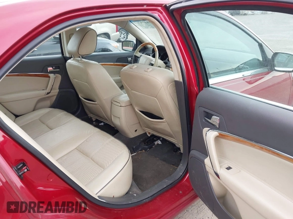 2010 Lincoln MKZ z VIN 3LNHL2GCXAR626531, wystawiony jako IAAI lot #41984044 z przebiegiem 157 378 mil mil oraz . Historia ofert i sprzedaży dostępna na DreamBid. Obrazek 8.
