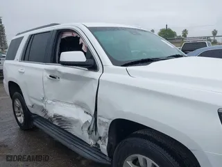 2017 Chevrolet Tahoe LT with VIN 1GNSCBKC1HR200807, listed as a IAAI auction lot 41917005 with 129,910 mi miles. Bid and sale history available at carsss.com. Image 13.