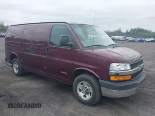2004 Chevrolet Express Cargo z VIN 1GCGG25V041204257, wystawiony jako IAAI lot #42617840 z przebiegiem 246 912 mil mil oraz . Historia ofert i sprzedaży dostępna na DreamBid. Obrazek 1.