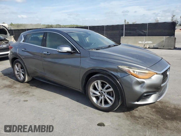 2018 Infiniti QX30 Luxury with VIN SJKCH5CP2JA057398, listed as a Copart auction lot 54543755 with 99,058 mi miles and Clean title. Bid and sale history available at DreamBid. Image 4.