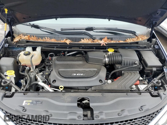 2018 Chrysler Pacifica Touring Plus with VIN 2C4RC1FG1JR178192, listed as a Copart auction lot 49412905 with 38,683 mi miles and Salvage Title. Bid and sale history available at DreamBid. Image 12.