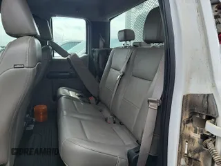 2019 Ford F-350 XL with VIN 1FD7X3A64KEG78525, listed as a IAAI auction lot 42726883 with 157,975 mi miles and . Bid and sale history available at DreamBid. Image 4.