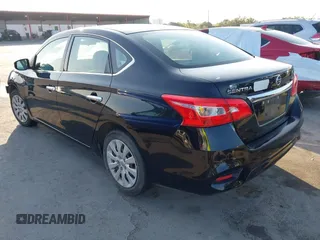 2017 Nissan Sentra SV z VIN 3N1AB7AP0HY247493, wystawiony jako IAAI lot #41871708 z przebiegiem 76 872 mil mil oraz . Historia ofert i sprzedaży dostępna na DreamBid. Obrazek 3.