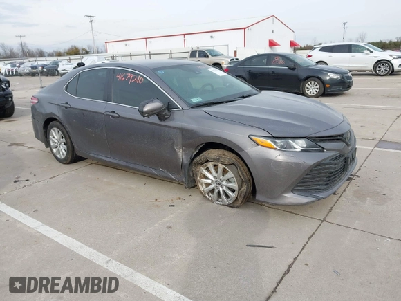 2019 Toyota Camry LE z VIN 4T1B11HK7KU759723, wystawiony jako IAAI lot #41679210 z przebiegiem 35 613 mil mil oraz . Historia ofert i sprzedaży dostępna na DreamBid. Obrazek 1.