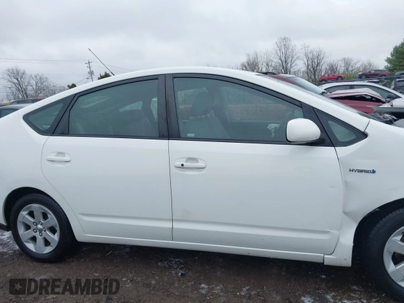 2007 Toyota Prius with VIN JTDKB20U373294200, listed as a IAAI auction lot 41990060 with 117,924 mi miles. Bid and sale history available at carsss.com. Image 13.