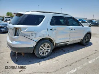 2017 Ford Explorer XLT with VIN 1FM5K7D84HGD05878, listed as a Copart auction lot 58927695 with 117,559 mi miles and Salvage title. Bid and sale history available at DreamBid. Image 3.