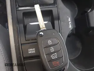 2020 Hyundai Tucson SE с VIN KM8J23A40LU110024, выставлен на аукционе IAAI как лот 42860400 с пробегом 13 607 миль миль и . История ставок и продаж доступна на DreamBid. Изображение 11.