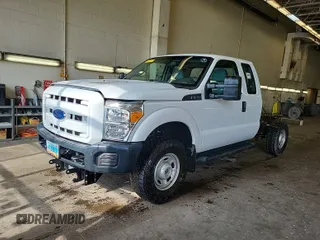 2015 Ford F-350 z VIN 1FD7X3B63FED45155, wystawiony jako IAAI lot #42381547 z przebiegiem 96 123 mil mil oraz . Historia ofert i sprzedaży dostępna na DreamBid. Obrazek 22.
