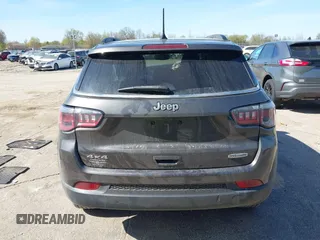 2018 Jeep Compass Altitude with VIN 3C4NJDBB6JT239565, listed as a IAAI auction lot 42219401 with 85,013 mi miles and . Bid and sale history available at DreamBid. Image 16.