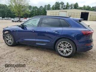 2021 Audi e-tron Prestige z VIN WA1VAAGE6MB016508, wystawiony jako Copart lot #64883204 z przebiegiem 44 953 mil mil oraz Szkoda całkowita • Salvage title. Historia ofert i sprzedaży dostępna na DreamBid. Obrazek 2.