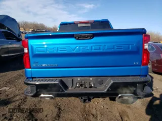 2022 Chevrolet Silverado 1500 LT Trail Boss with VIN 3GCUDFED4NG535596, listed as a Copart auction lot 48156975 with 35,225 mi miles and Salvage Title. Bid and sale history available at DreamBid. Image 6.