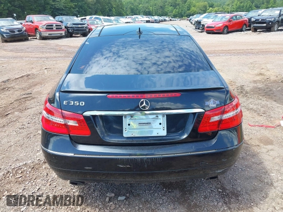 2013 Mercedes-Benz E 350 with VIN WDDKJ5KB0DF196368, listed as a IAAI auction lot 42614392 with 212,552 mi miles and . Bid and sale history available at DreamBid. Image 16.