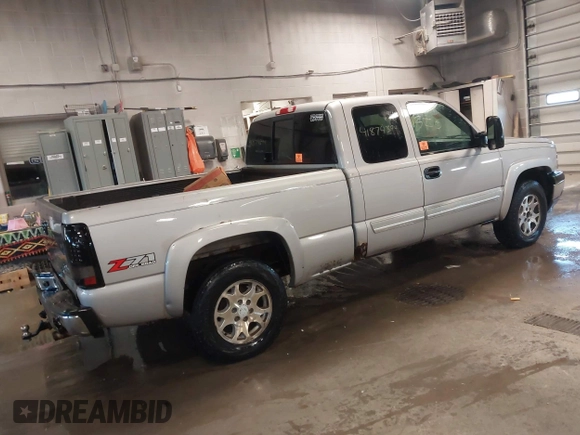 2005 Chevrolet Silverado 1500 Z71 with VIN 1GCEK19B05E163820, listed as a IAAI auction lot 41874394 with Not Provided miles and . Bid and sale history available at DreamBid. Image 4.