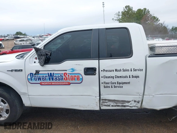 2014 Ford F-150 XL with VIN 1FTFX1CFXEFC62401, listed as a IAAI auction lot 41525607 with 138,459 mi miles. Bid and sale history available at carsss.com. Image 15.