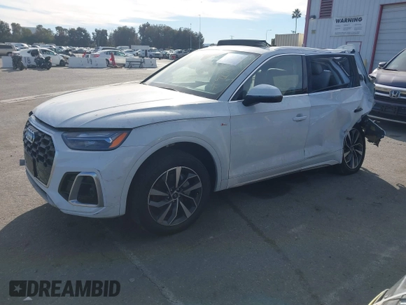 2022 Audi Q5 S line Premium z VIN WA1GAAFY3N2101201, wystawiony jako IAAI lot #41263245 z przebiegiem 28 361 mil mil oraz . Historia ofert i sprzedaży dostępna na DreamBid. Obrazek 16.