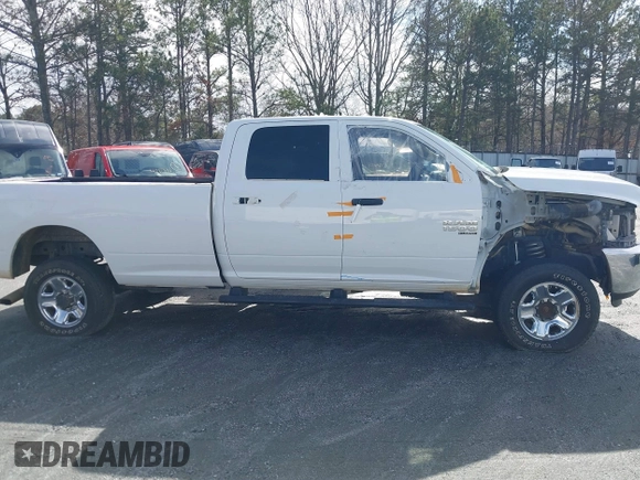 2017 Ram 2500 Tradesman with VIN 3C6UR5HL5HG733453, listed as a IAAI auction lot 41569358 with 229,765 mi miles and . Bid and sale history available at DreamBid. Image 13.