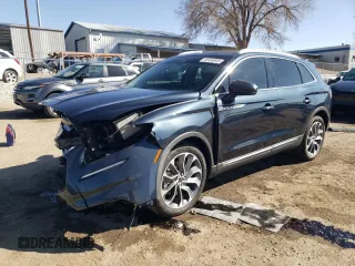2022 Lincoln Nautilus Reserve with VIN 2LMPJ8K95NBL04758, listed as a Copart auction lot 46466945 with 30,849 mi miles and Salvage title. Bid and sale history available at DreamBid. Image 1.